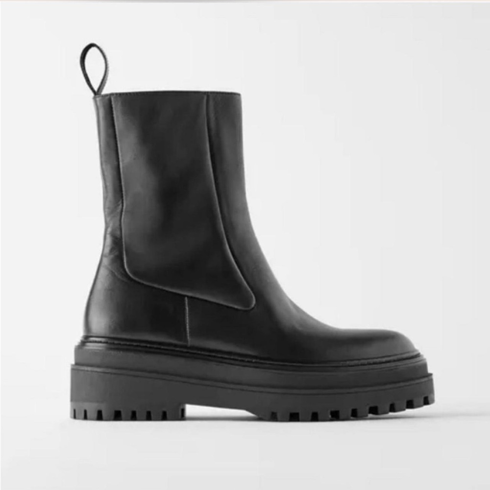 zara black leather lug sole boots size 37 (6.5)